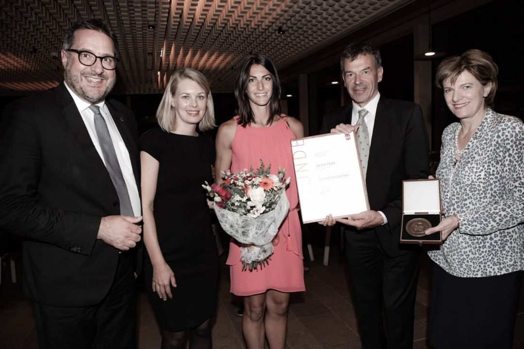 Janine Flock ausgezeichnet